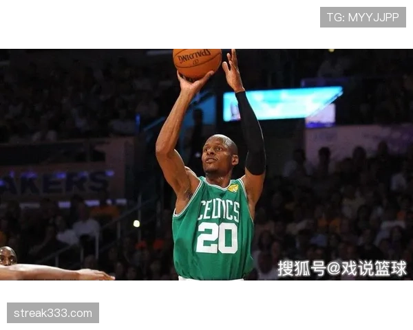 雷吉·米勒三分无球跑动提升关键得分效率，明显拉开与同时代射手差距